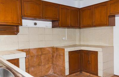 VENTA DE CASA EN LAS ACACIAS - URB. SANTA VICTORIA